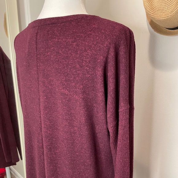Westbound Soft Lightweight Tunic Sweater - PL - Picture 2 of 10